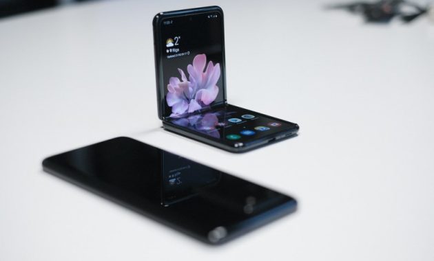 Samsung Galaxy Z Flip 2 Lebih Murah Lebih Baik